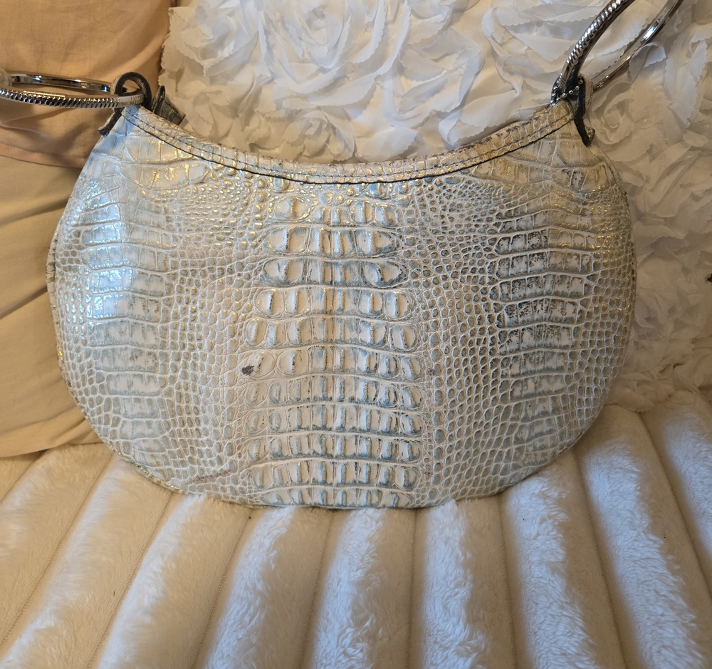 Raviani Handbag - Picture 4 of 8